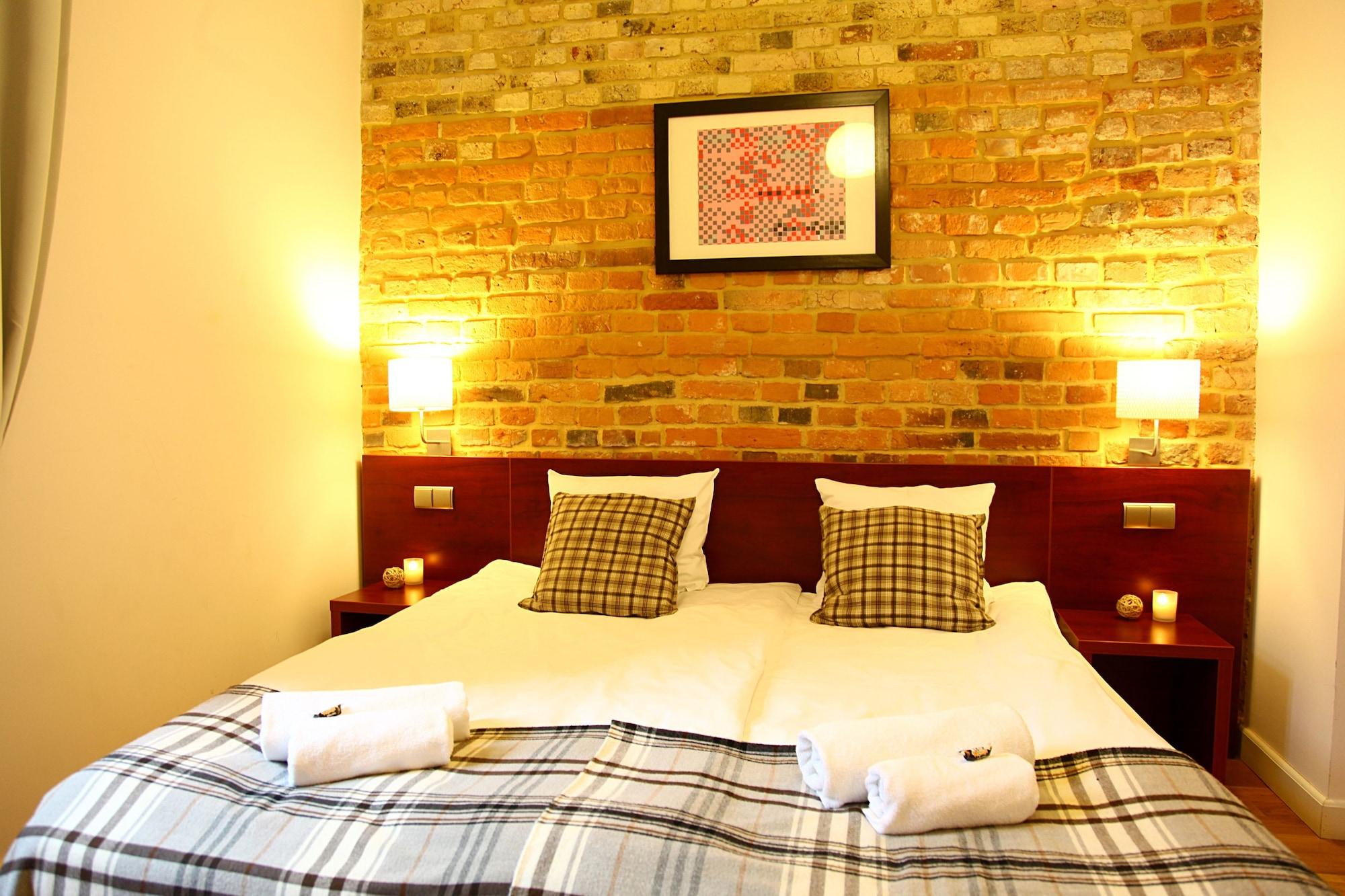 Gołębia 8 Hotel apartamentowy
