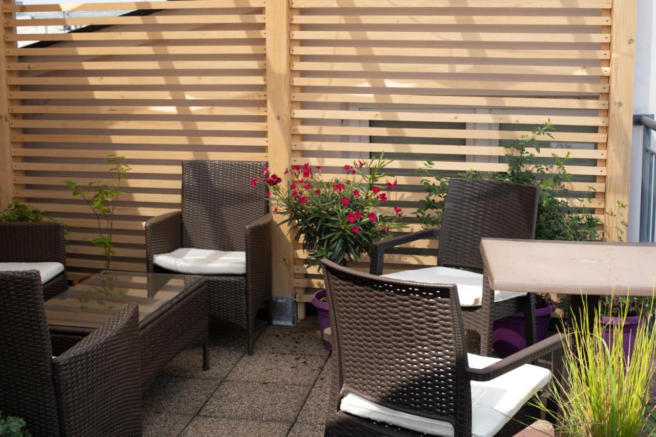 Hotel apartamentowy Gołębia 8