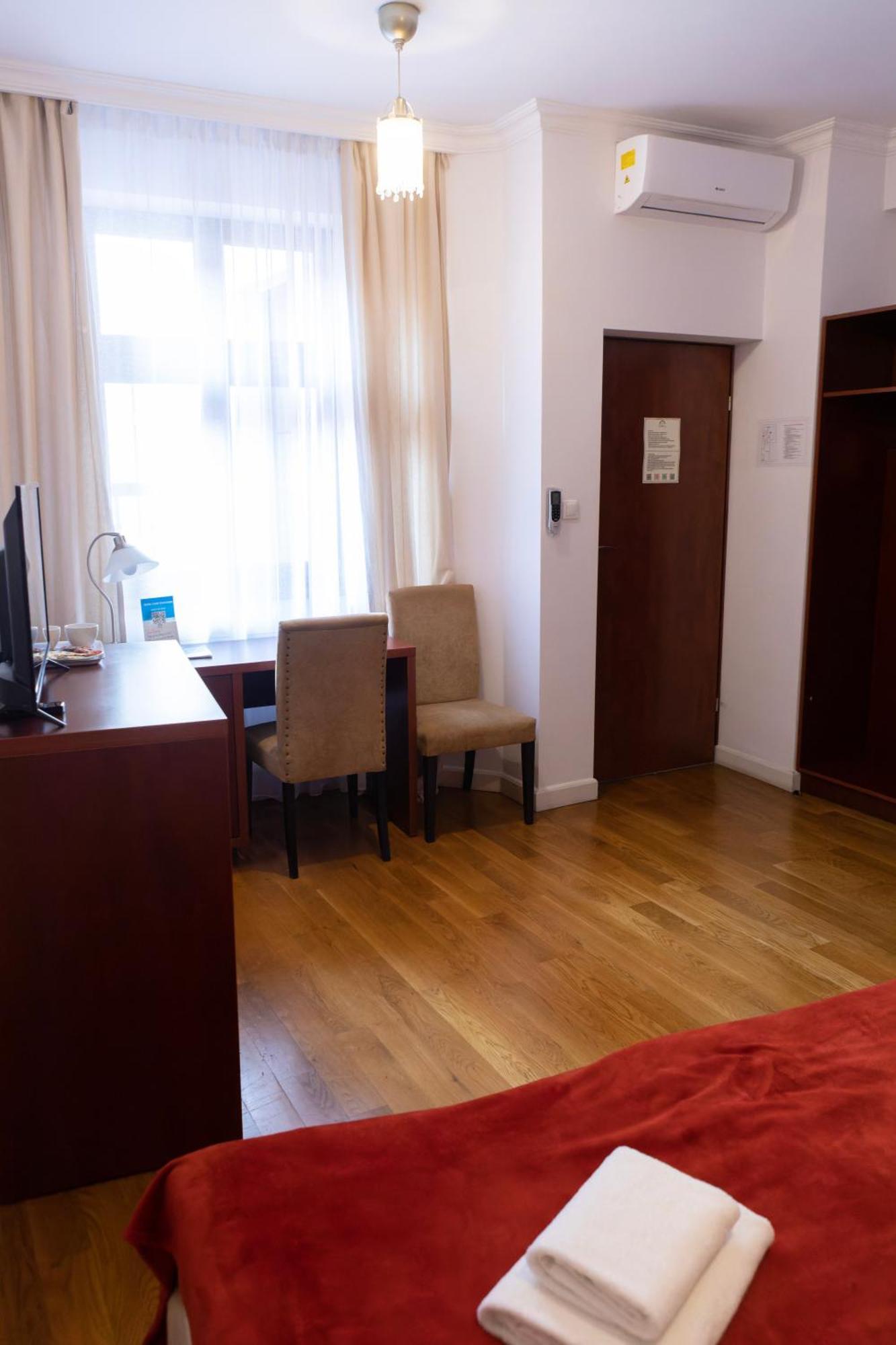 Hotel apartamentowy Gołębia 8 3*